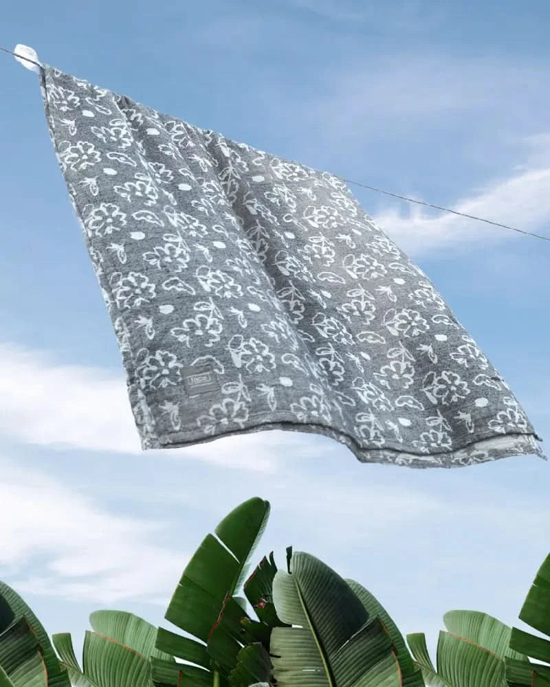 Pack of 8 with 2 Hand & 2 Hair Towels- Skin-Safe Summer Bundle