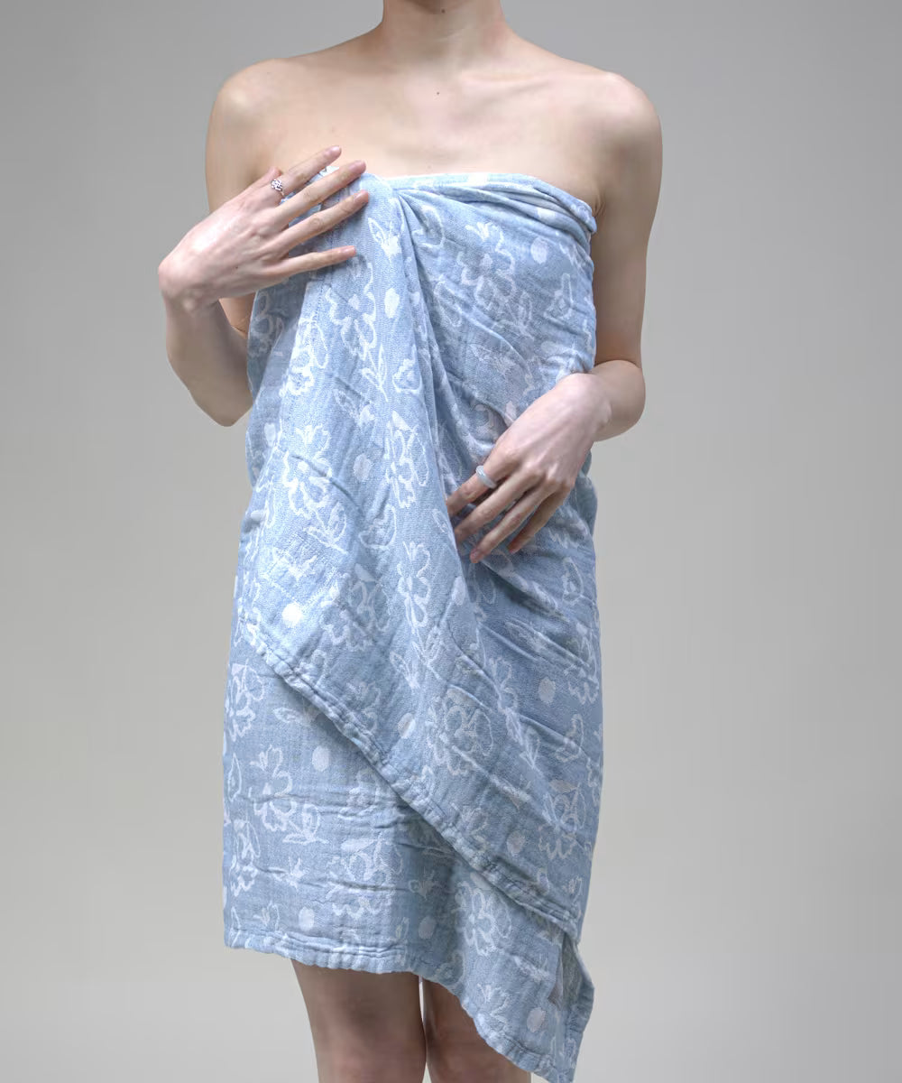 Banana Jacquard Floral Bath Towel | 210 GSM | 75 X 150 cm