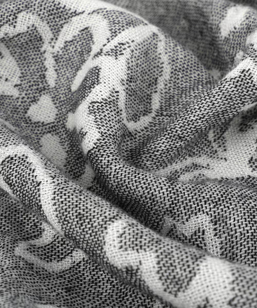 Banana Jacquard Floral Bath Towel | 210 GSM | 75 X 150 cm