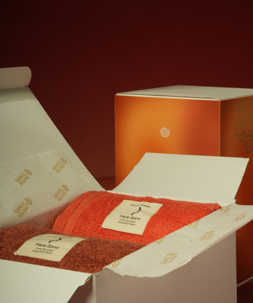 Banana Superlight Terry Bath Towels | 400 GSM | 75 x 150 cm | Set of 2 | Bombay Brown + Scarlet Red