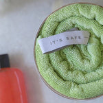 5 REASONS WHY BATH TOWELS PLAY AN IMPORTANT ROLE IN YOUR CHILD'S HYGIENE - Doctor Towels