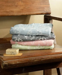 Banana Jacquard Floral Bath Towel | 210 GSM | 75 x 150 cm | Pack of 4