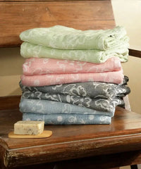 Banana Jacquard Floral Bath Towel | 210 GSM | 75 X 150 cm | Pack of 8