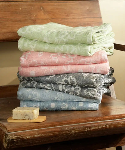 Banana Jacquard Floral Bath Towel | 75 X 150 cm - Pack of 8