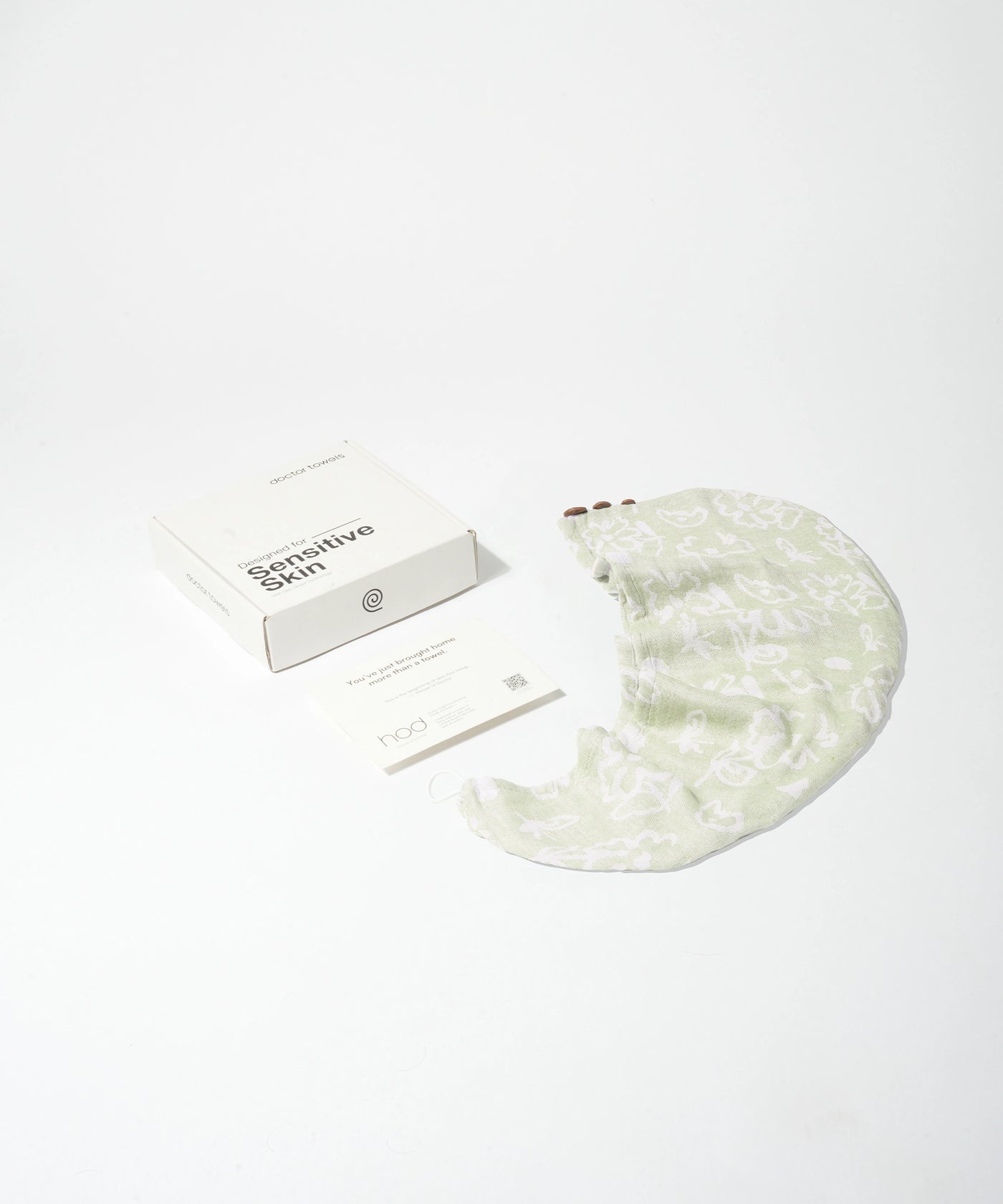 Banana Jacquard floral Hair Towel | 210 GSM | 25cm x 65cm x 5cm