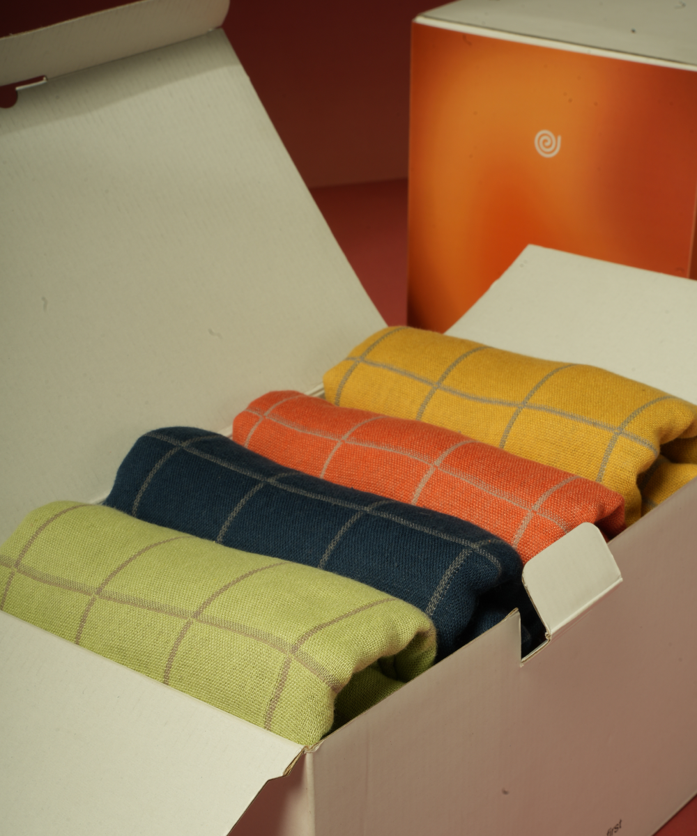 Banana Double Cloth Bath Towels | 330 GSM | 75 x 150 cm | Set of 4 | Gifting