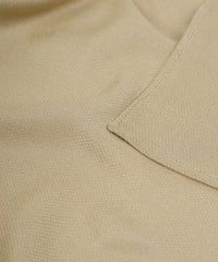 Close-up of frozen dew hand kerchief .