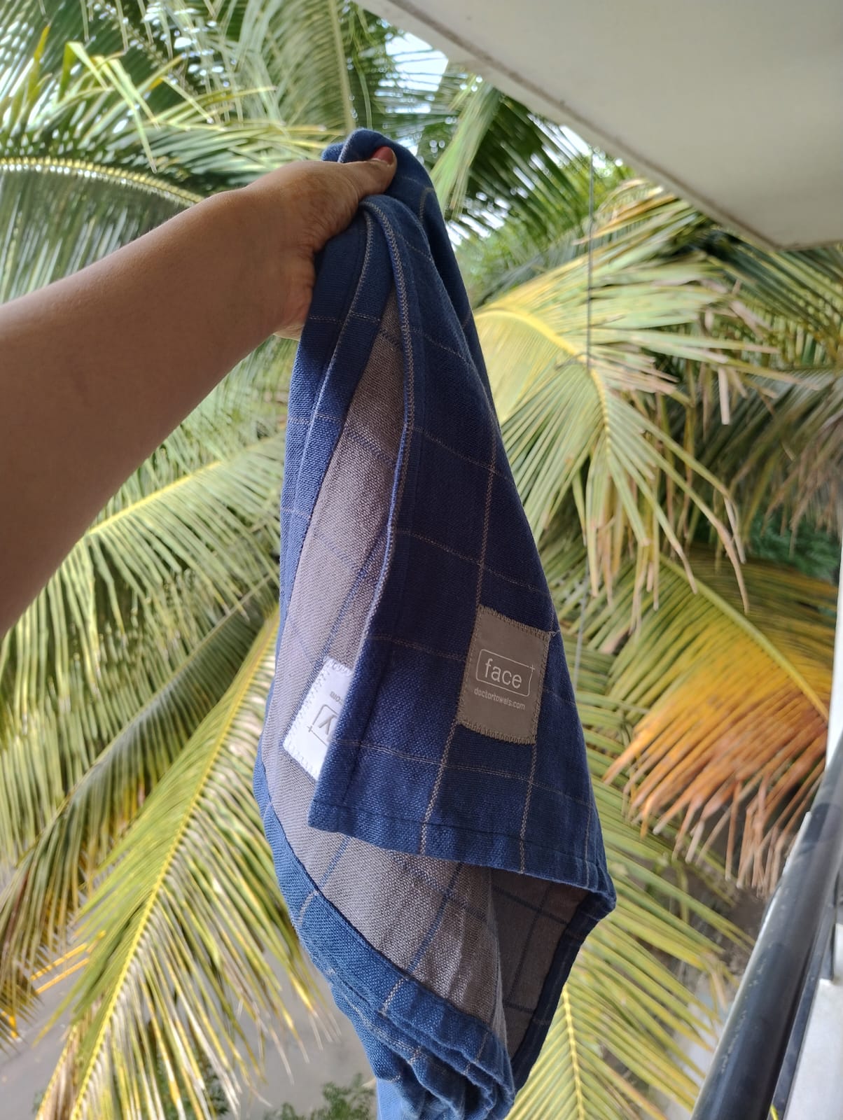 Customer photo of Banana Double Cloth Bath Towel | 75 x 150 cm - Gifting Canister
